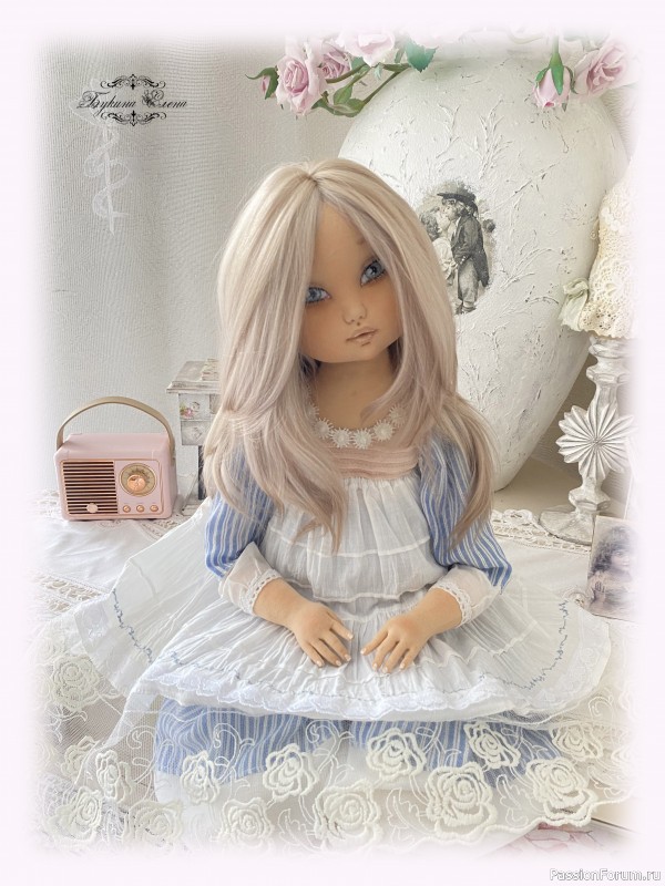 Коллекционная текстильная кукла Оленька.
