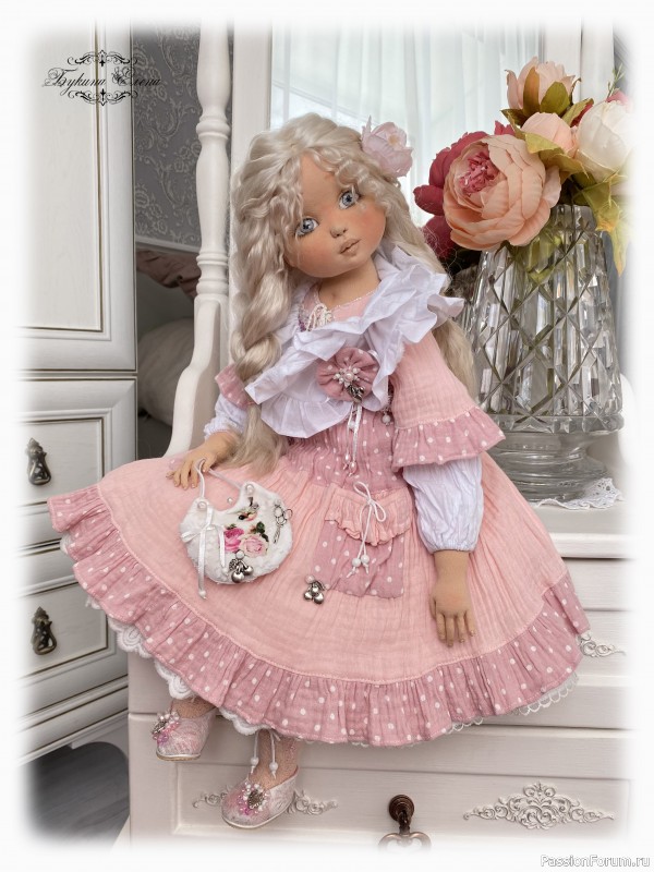 Алиночка коллекционная текстильная кукла.