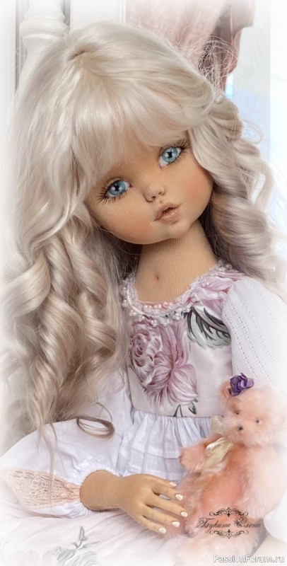 Розочка коллекционная текстильная кукла.