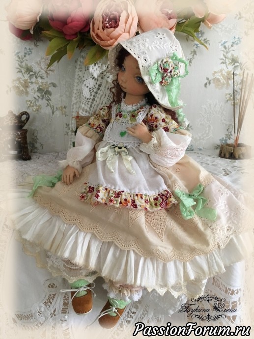 Дуняша, коллекционная текстильная кукла.