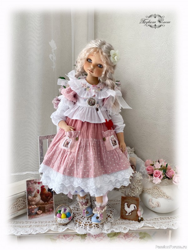 Маняша коллекционная текстильная кукла.