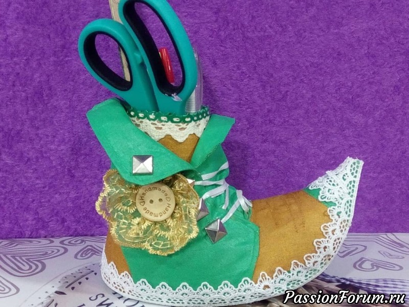Башмакомания. Бывает и такое))