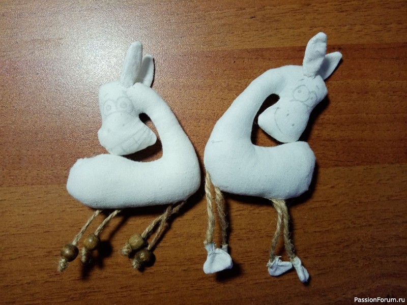 Игривые лошадки - позитивчики.