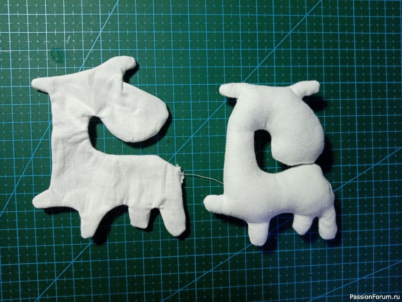 Озорные лошадки