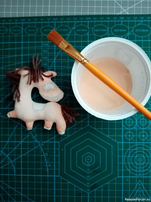 Озорные лошадки