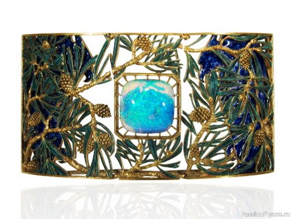 «Collier des Chien» Рене Лалика