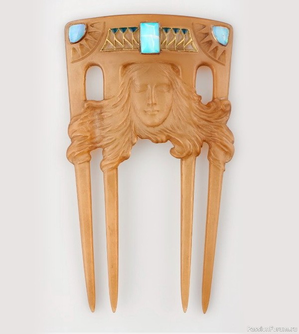 Рог в украшениях эпохи модерн