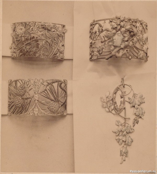 «Collier des Chien» Рене Лалика