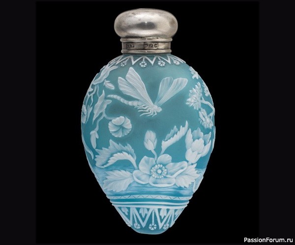 ​Флаконы фирмы Thomas Webb & Sons