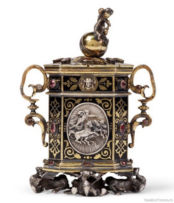 ​Лошадь &ndash; символ наступающего года