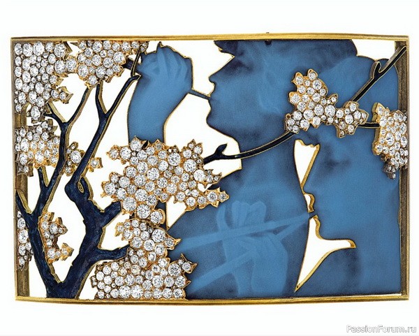 «Collier des Chien» Рене Лалика
