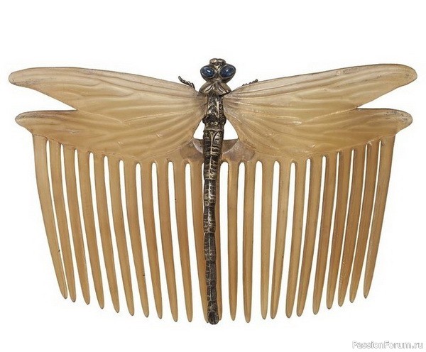 Рог в украшениях эпохи модерн