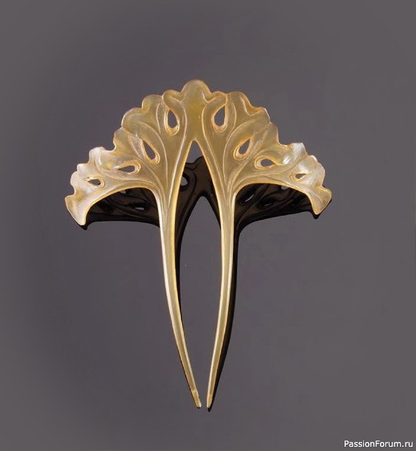 Рог в украшениях эпохи модерн