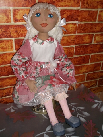 Игровая кукла Света, для девочки Насти.