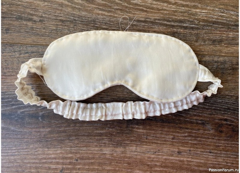 Как сшить маску для сна из натурального шёлк: мастер-класс Как сшить маску для сна из натурального шёлк: мастер-класс
