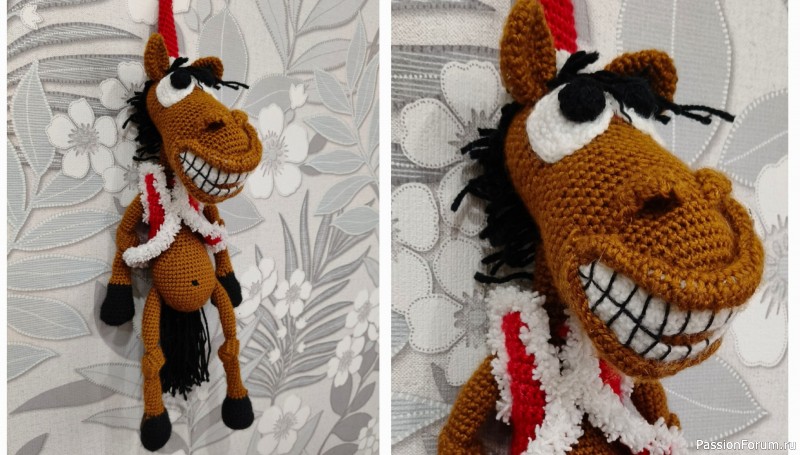 Символ года - конь Юлий крючком