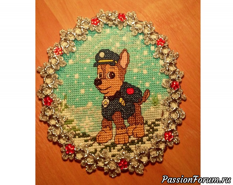 Гонщик Чейз ( "Щенячий патруль" ) готов к Новому году !