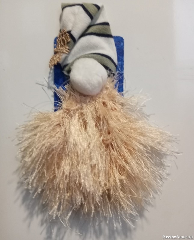 Гномы бывают и такие.....