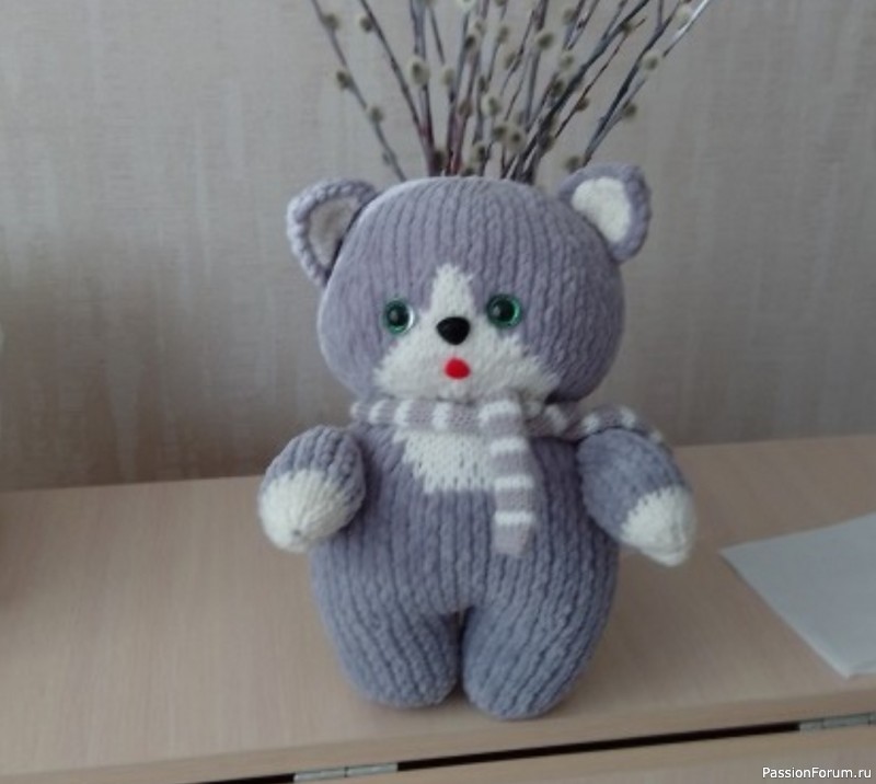 Кот спицами