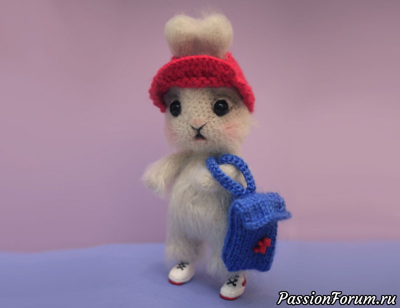 Зайчик серенький