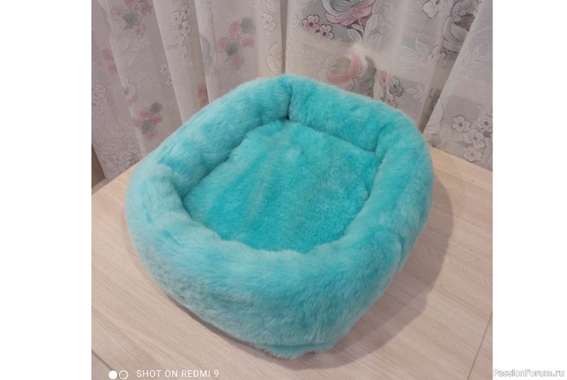 Лежанка для кошки