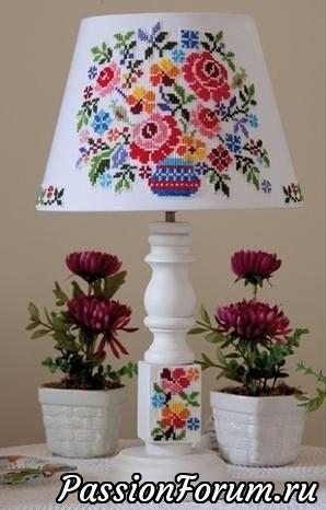 Украшаем настольную лампу цветочной вышивкой