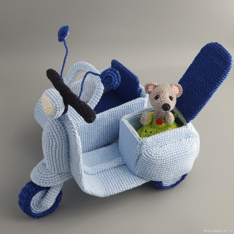 Мопед с люлькой