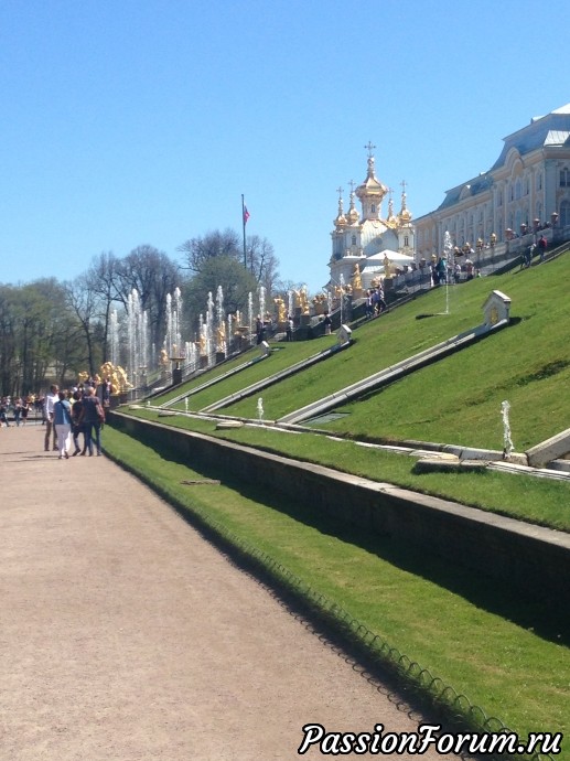 Петроодворец, весна, фонтаны...