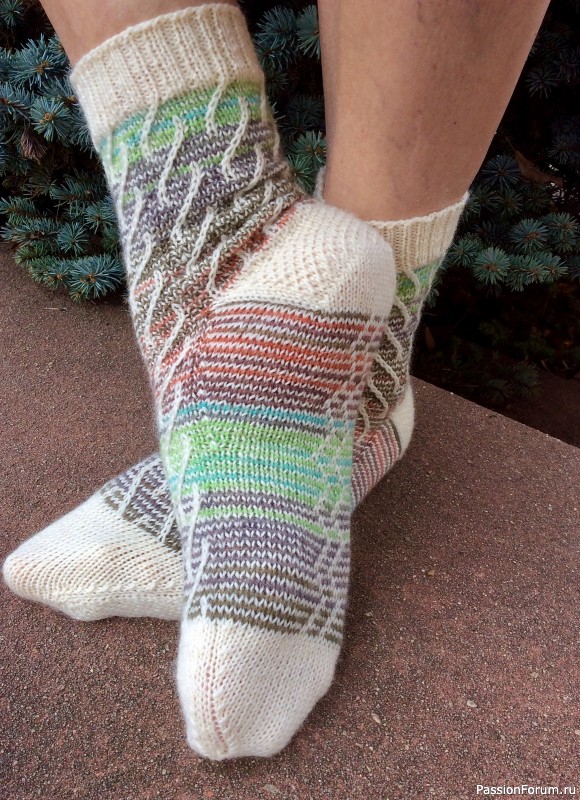 Носки спицами Faux cable Socks