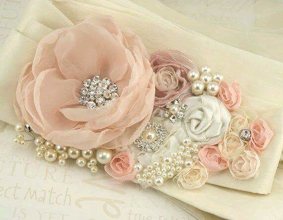 Граница между светом и тенью — ты.