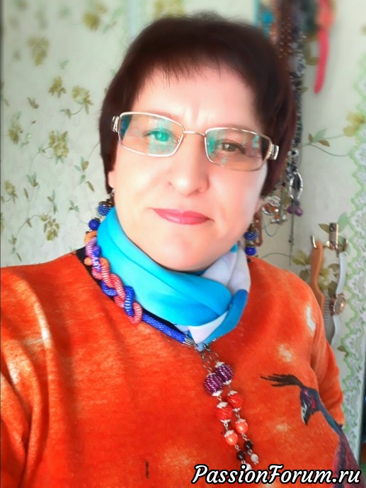 Лариат "весёлая радуга" Вариант завязывания. Лариат "весёлая радуга" Вариант завязывания.