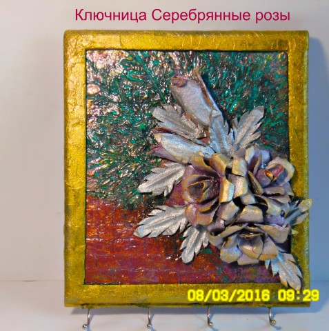 Фон объемный на шпаклевки. На шпаклевку втапливала разную растительность, а потом убирала. Розы объемные из яичных лотков. Фон объемный на шпаклевки. На шпаклевку втапливала разную растительность, а потом убирала. Розы объемные из яичных лотков.