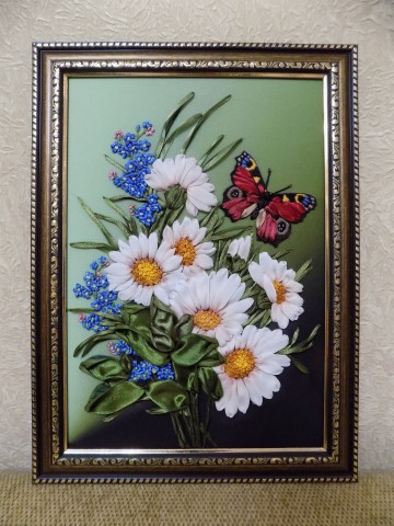 Полевые цветы с бабочкой. Картина.