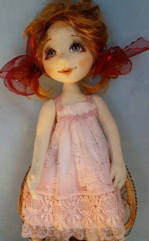 Моя первая текстильная кукла :)