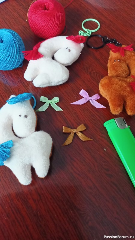 Брелок лошадка Лили