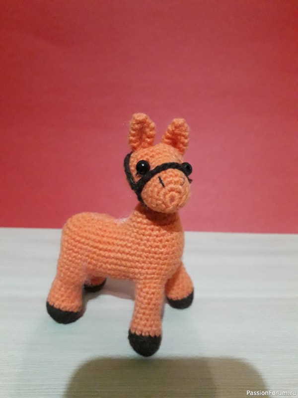 Лошадка с челкой