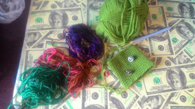 Ниточки для вышивки:Yarn art magic fine №552 и №544,Magic микрофибра принт №3473.Эти ниточки очень многоцветные.Для вышивки очень удобно!Иголка для атласных лент- толстые ниточки вставлять легко и в вязаное полотно она хорошо входит. Ниточки для вышивки:Yarn art magic fine №552 и №544,Magic микрофибра принт №3473.Эти ниточки очень многоцветные.Для вышивки очень удобно!Иголка для атласных лент- толстые ниточки вставлять легко и в вязаное полотно она хорошо входит.