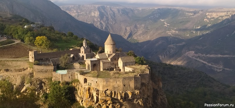 А за тобою Арарат, Армения моя...