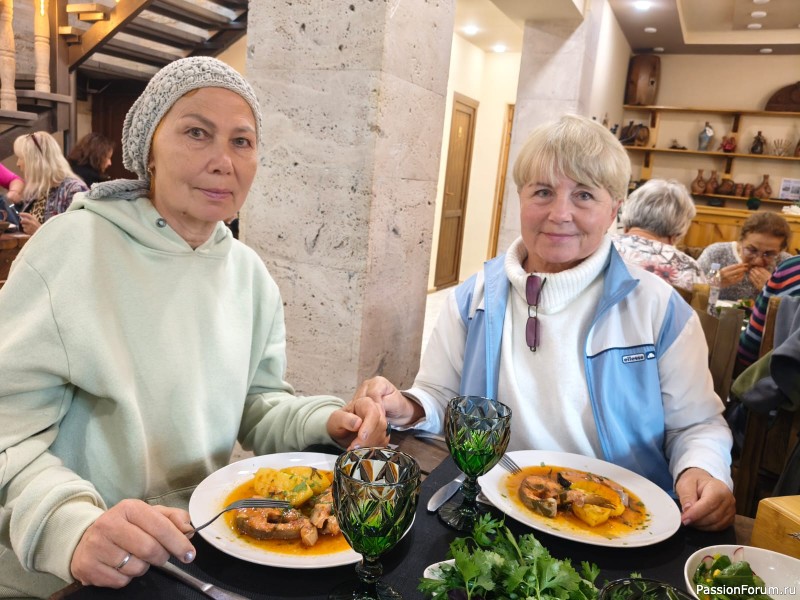 А за тобою Арарат, Армения моя...