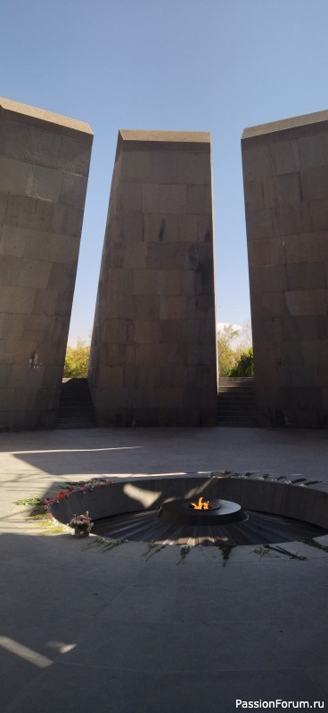 А за тобою Арарат, Армения моя... Окончание