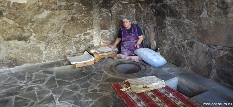 А за тобою Арарат, Армения моя... (Продолжение)