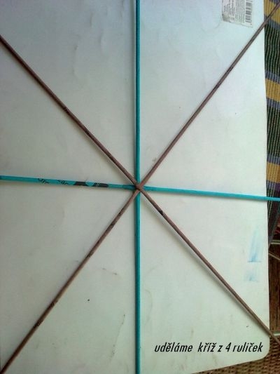 Колокольчик из газетных трубочек