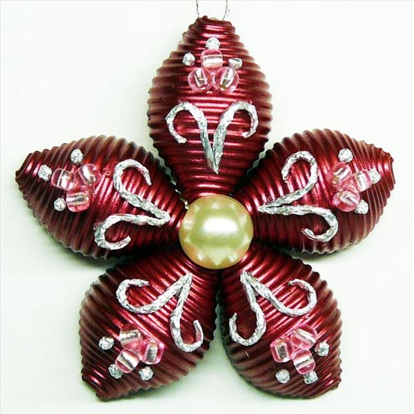 homemade christmas tree ornament flower pasta red pearl