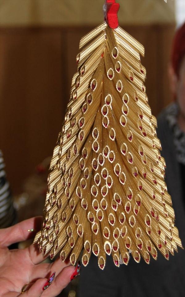 diy tabletop christmas tree gold pasta idea