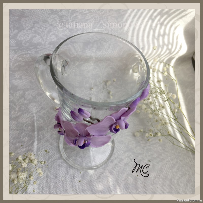 Кружка с декором из полимерной глины "​Орхидея"