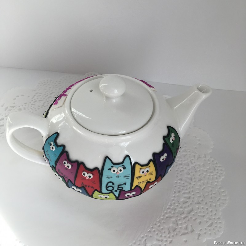 Чайник с декором из полимерной глины "​Любимому учителю"