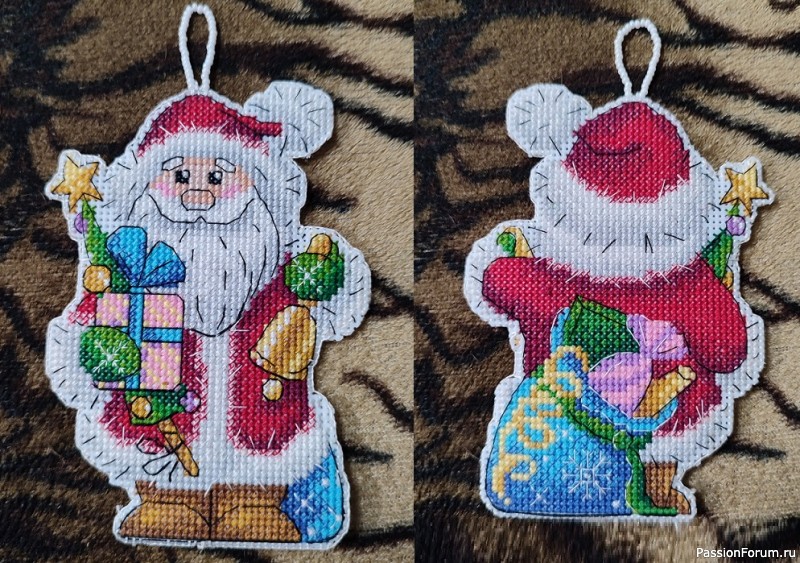 Всех любителей вышивки поздравляю! И немного о вышивке...