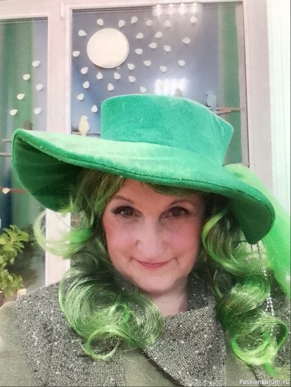 А может и я подойду на роль ведьмы-волшебницы?