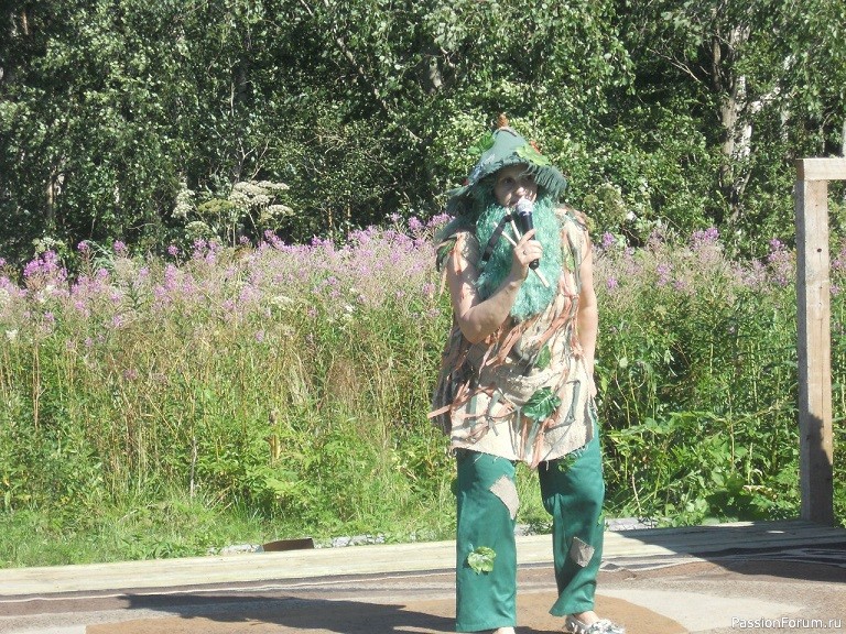 А может и я подойду на роль ведьмы-волшебницы?