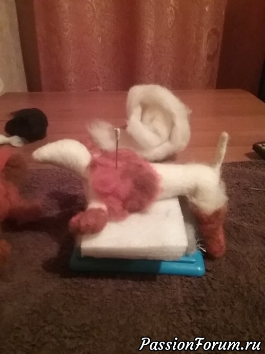Лежу...одеваюсь. Лежу...одеваюсь.